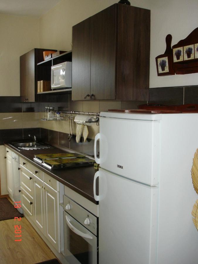 Apartments By The Sea Blace, Neretva Delta - Usce Neretve - 16068 Kültér fotó
